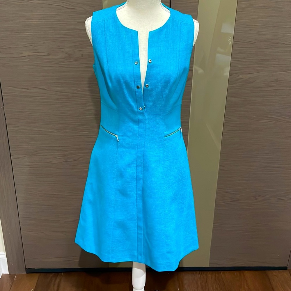 Beautiful torques Elie Tahari dress